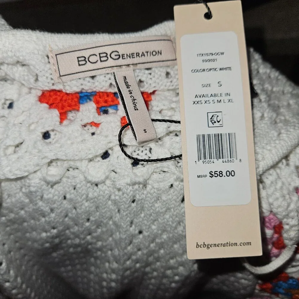 BCBGeneration White & Floral Crochet Top - Picture 3 of 3